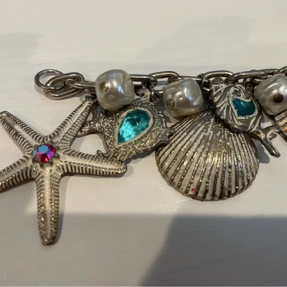 Vintage Charm Bracelet Silver Gold  Tone Ocean Sea Shell Starfish Stones 7" - Picture 2 of 7